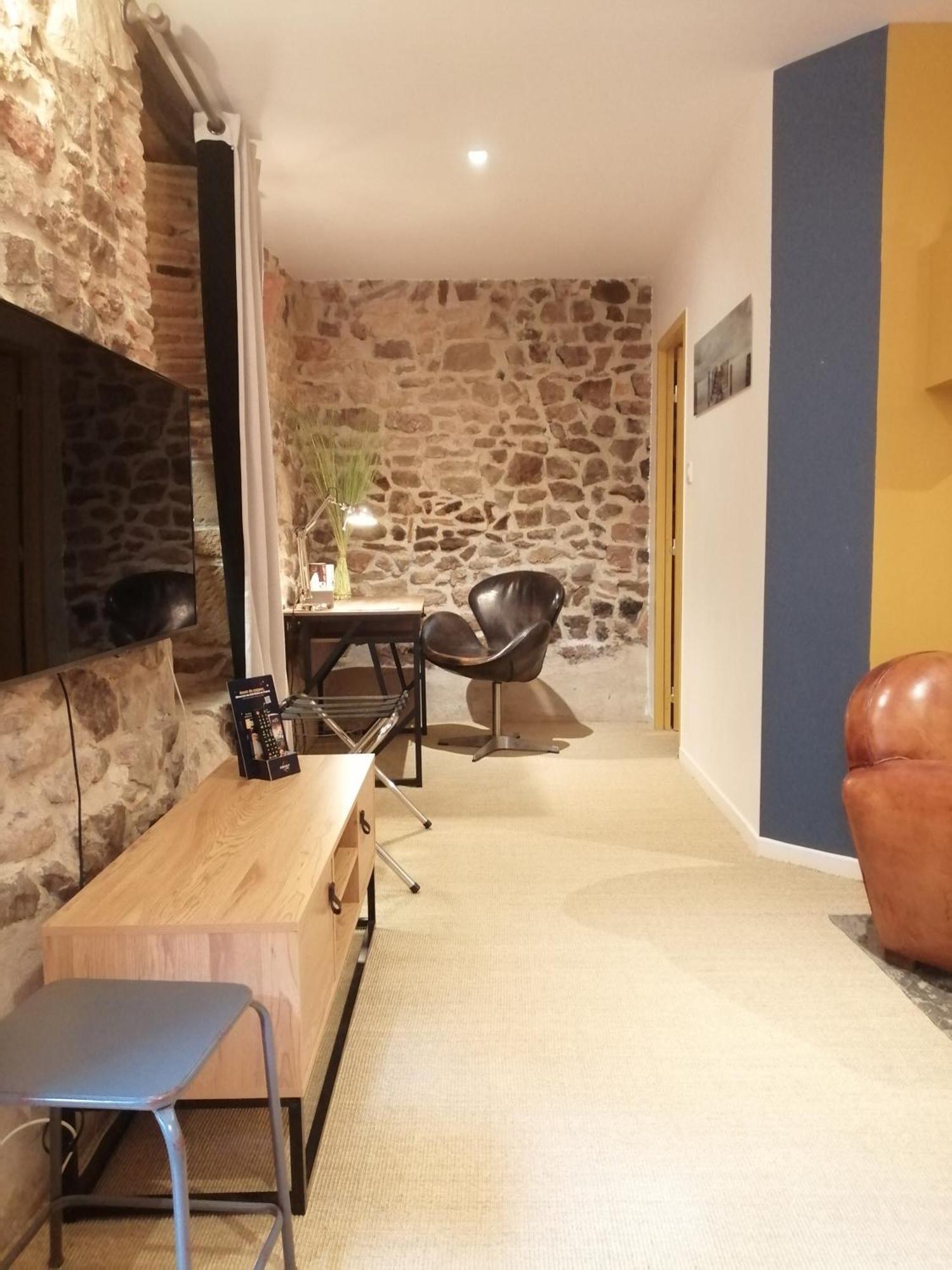 Contact Hotels Le Savigny & Spa Blacé Exterior foto